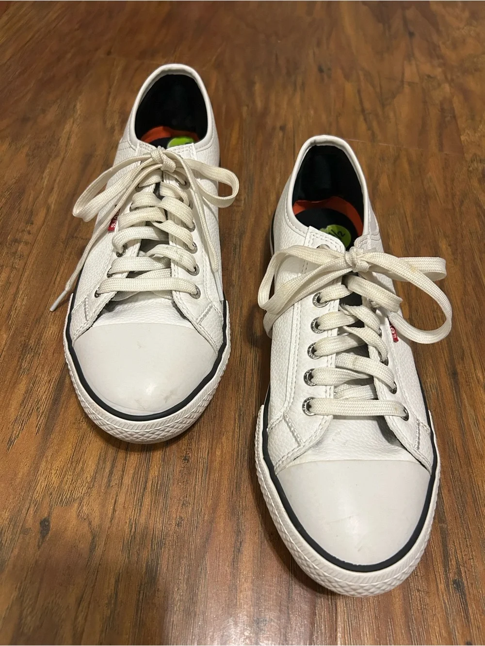 White Low-Top Canvas Sneakers with Black Trim Levi's - Picture 6 of 8